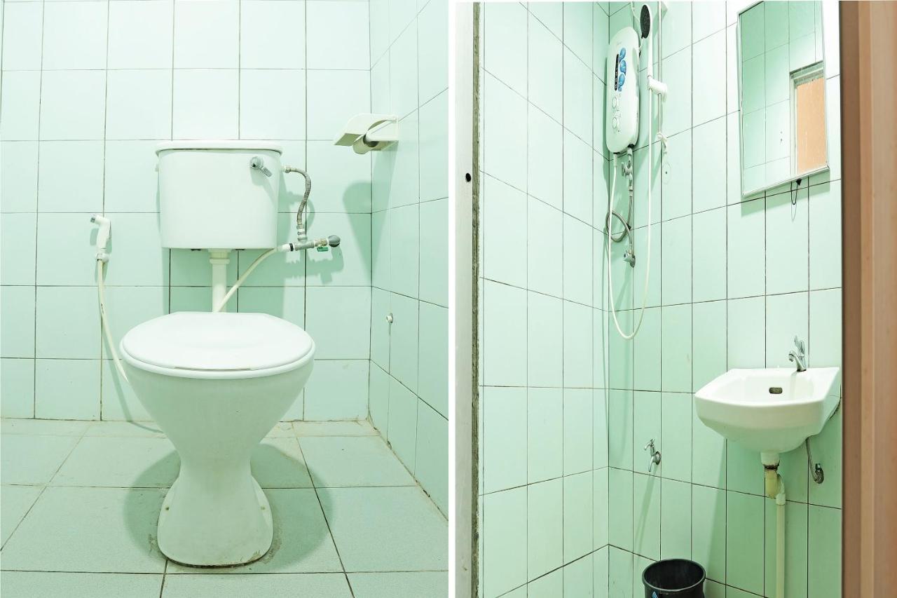 Oyo 90598 Living House C0 Hotel Kuching Luaran gambar